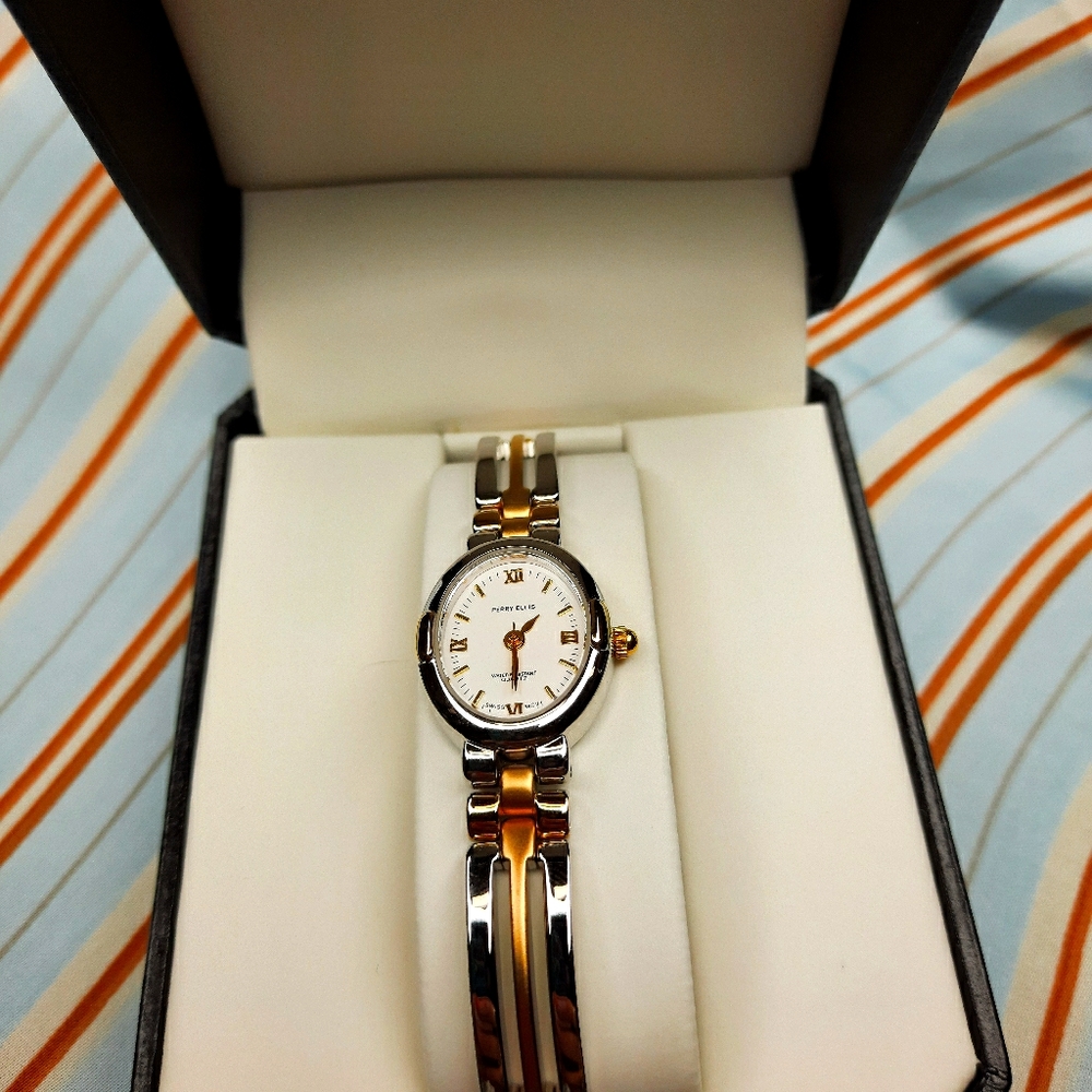 New in box Perry Ellis ladies watch
